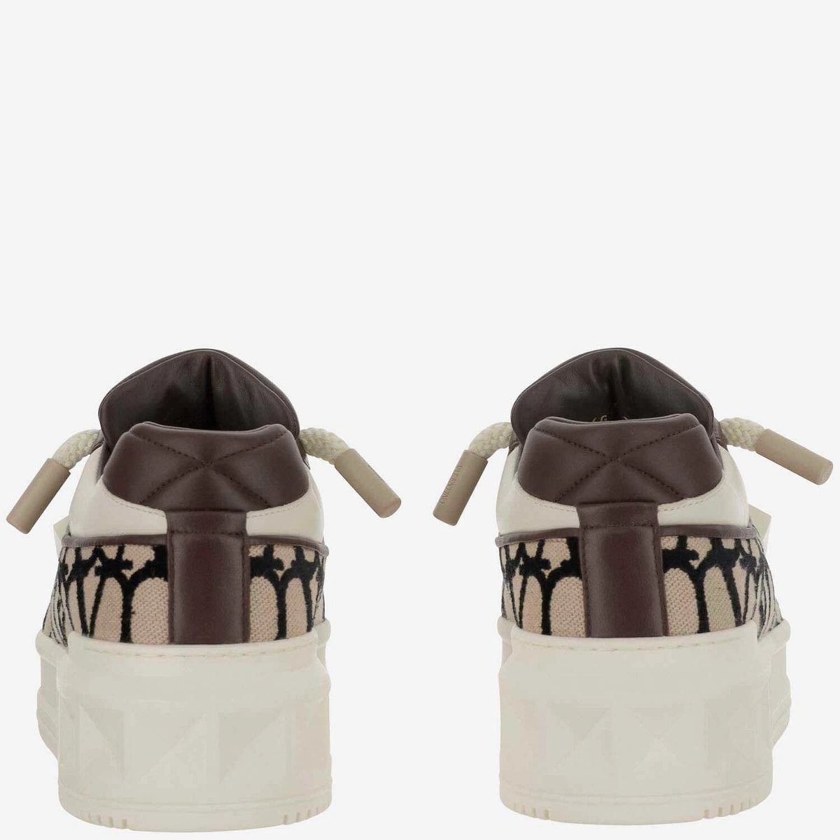 נעל של ולנטינו צבע בז' – Valentino LOW TOP SNEAKER IN NAPPA