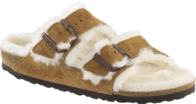 כפכפי בירקנשטוק | Birkenstock Arizona fur Brown
