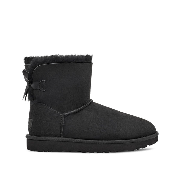 UGG Mini Bailey Bow II Boot בצבע שחור