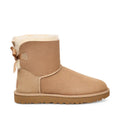 UGG Mini Bailey Bow II Boot בצבע חול