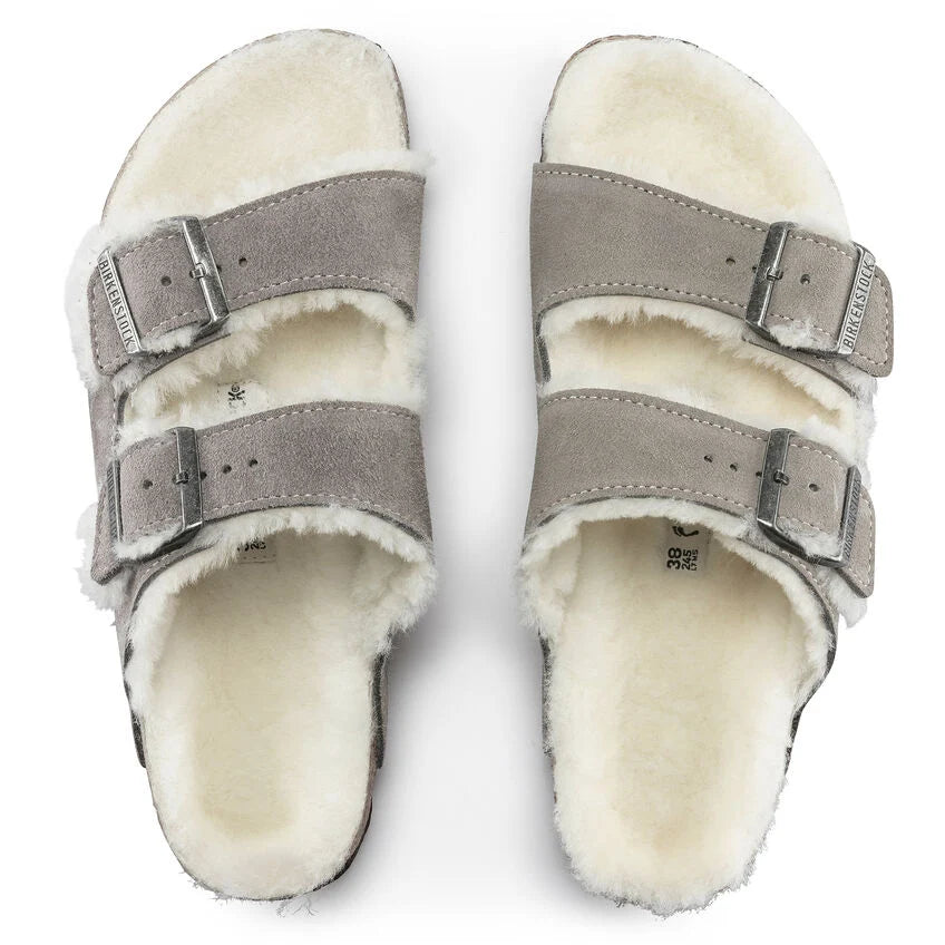 כפכפי בירקנשטוק | Birkenstock Arizona fur Grey