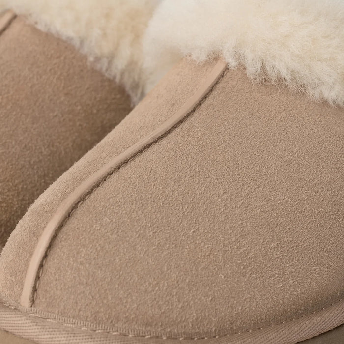 UGG Disquette בצבע חול כפכפי
