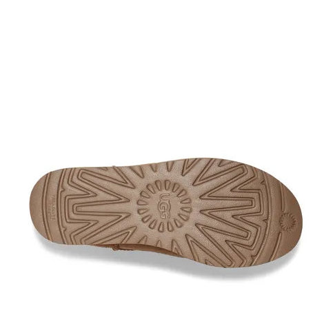 UGG Classic Ultra Mini Platform בצבע חום