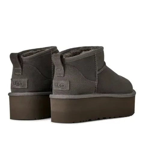 UGG Classic Ultra Mini Platfor בצבע אפור כהה