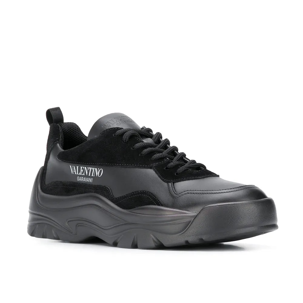 נעל של ולנטינו צבע שחור – Valentino GUMBOY CALFSKIN SNEAKER