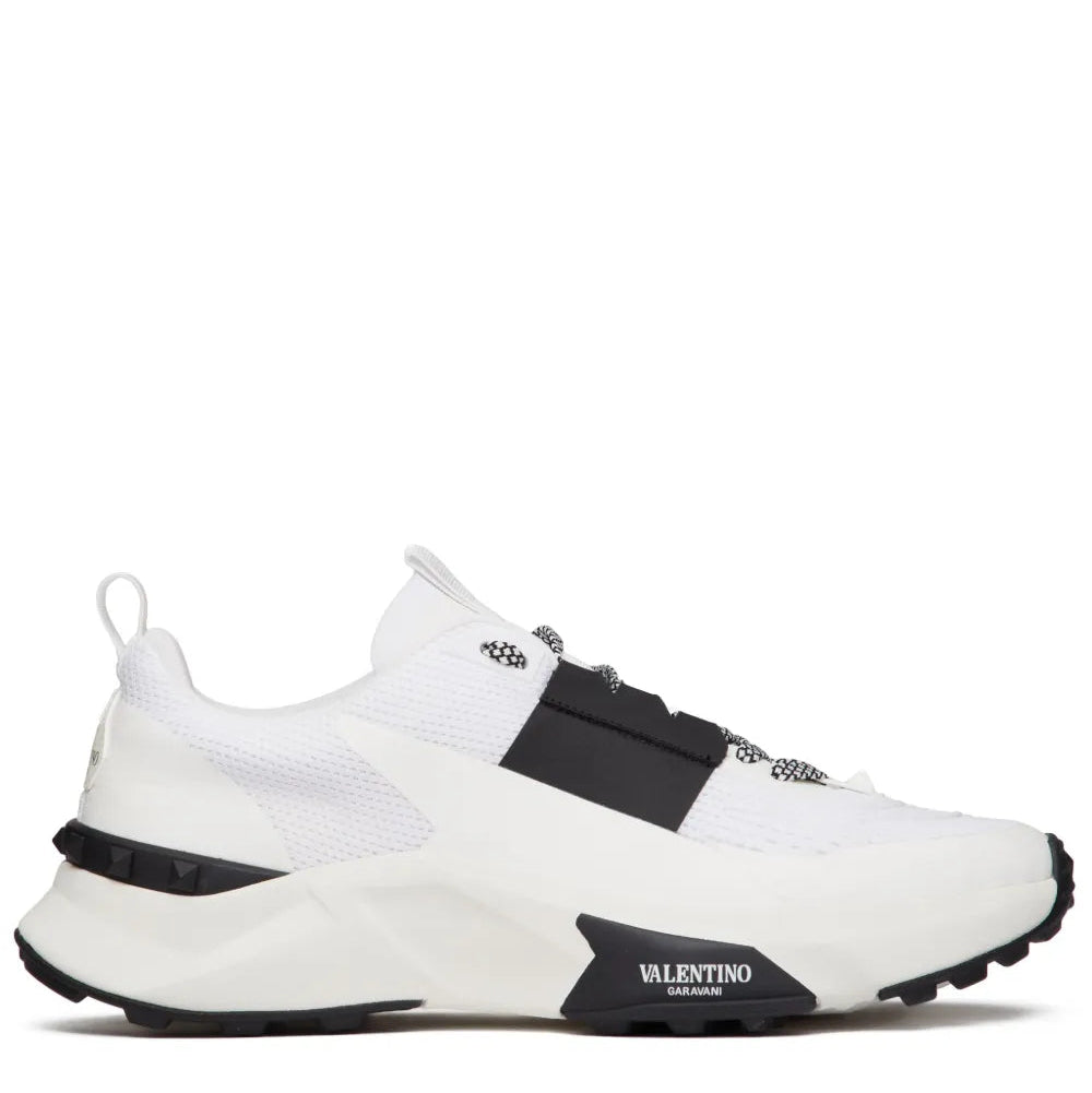 נעל של ולנטינו בצבע לבן – Valentino TRUE ACT LOW TOP
