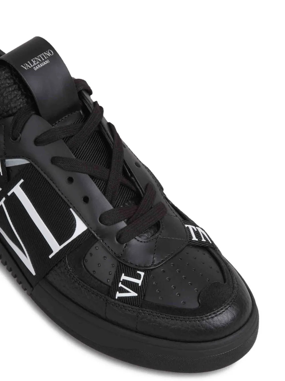 נעל של ולנטינו בצבע שחור – Valentino CALFSKIN VL7N SNEAKER