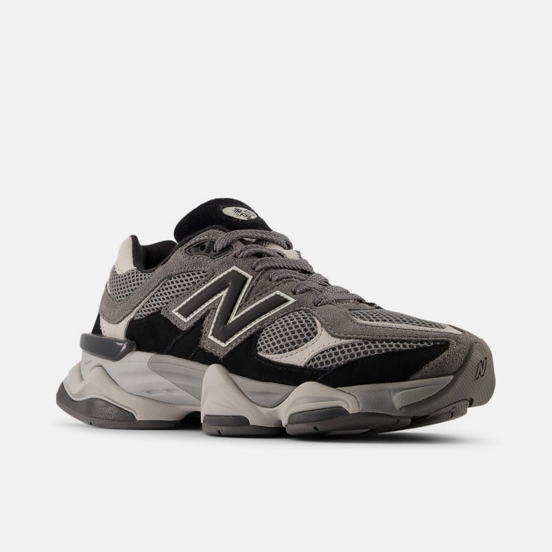 New Balance 9060 Black & Grey