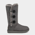 UGG Bailey Button Triplet II Boot בצבע אפור
