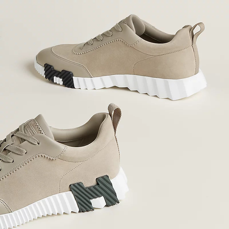 נעל הרמס בצבע בז' ושחור – Hermes Bouncing Sneaker