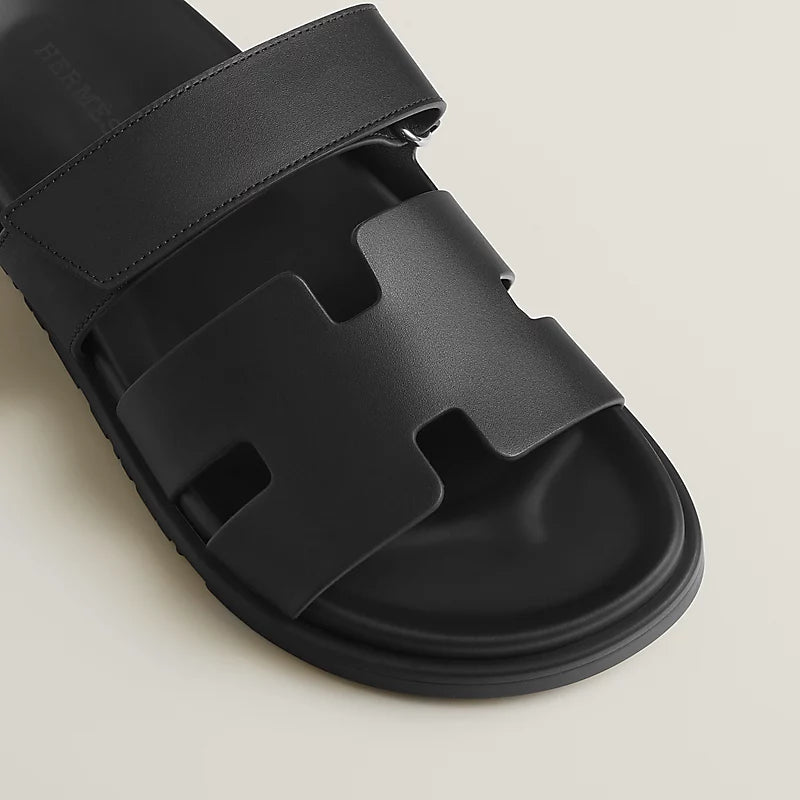 כפכף הרמס לגבר צבע שחור – Hermes Chypre Sandal
