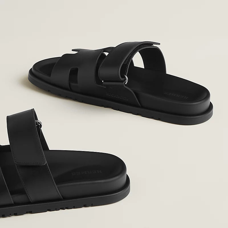 כפכף הרמס לגבר צבע שחור – Hermes Chypre Sandal