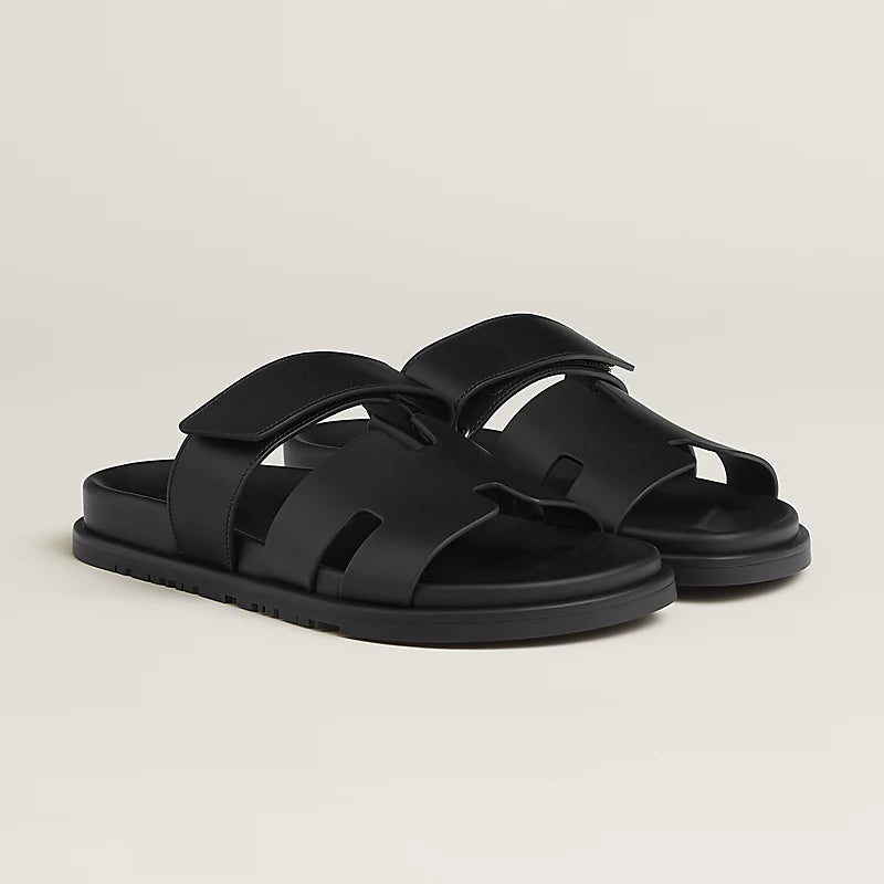 כפכף הרמס לגבר צבע שחור – Hermes Chypre Sandal