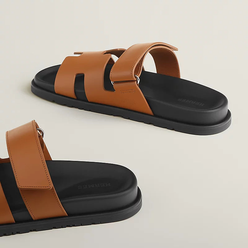 כפכף הרמס לגבר צבע חום – Hermes Chypre Sandal