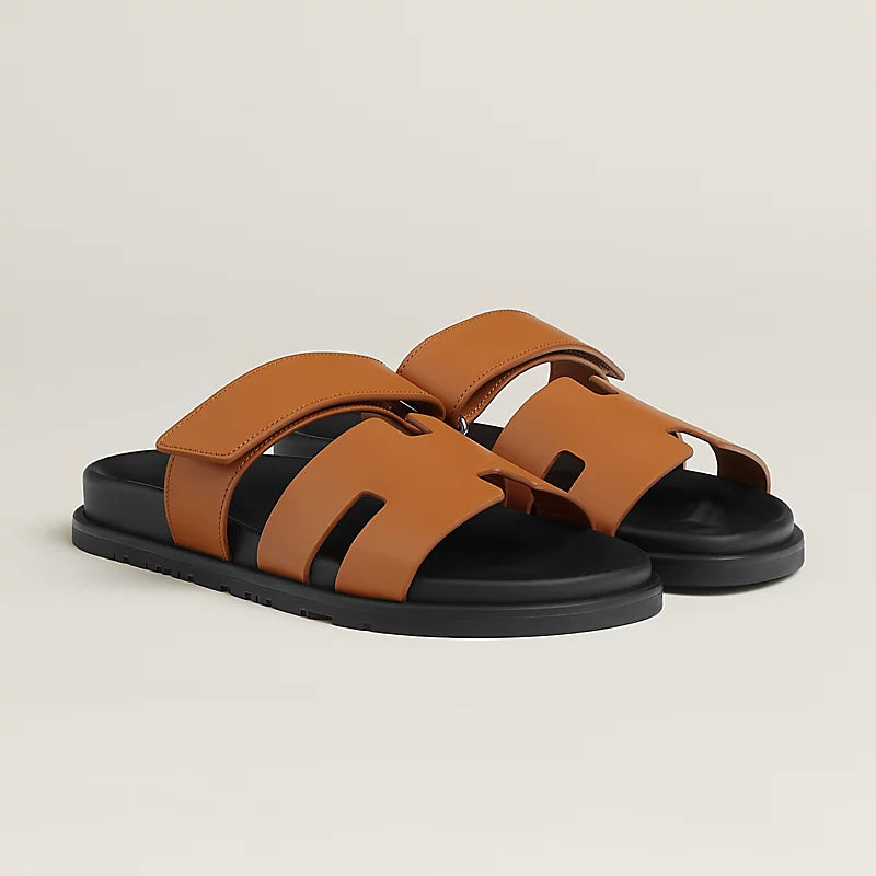 כפכף הרמס לגבר צבע חום – Hermes Chypre Sandal