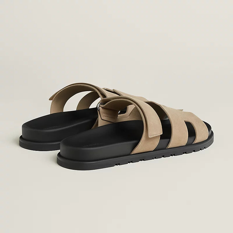 'כפכף הרמס לגבר צבע בז – Hermes Chypre Sandal