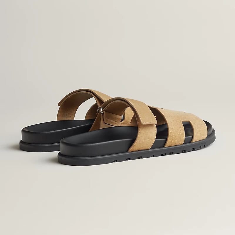 'כפכף הרמס לגבר צבע בז – Hermes Chypre Sandal