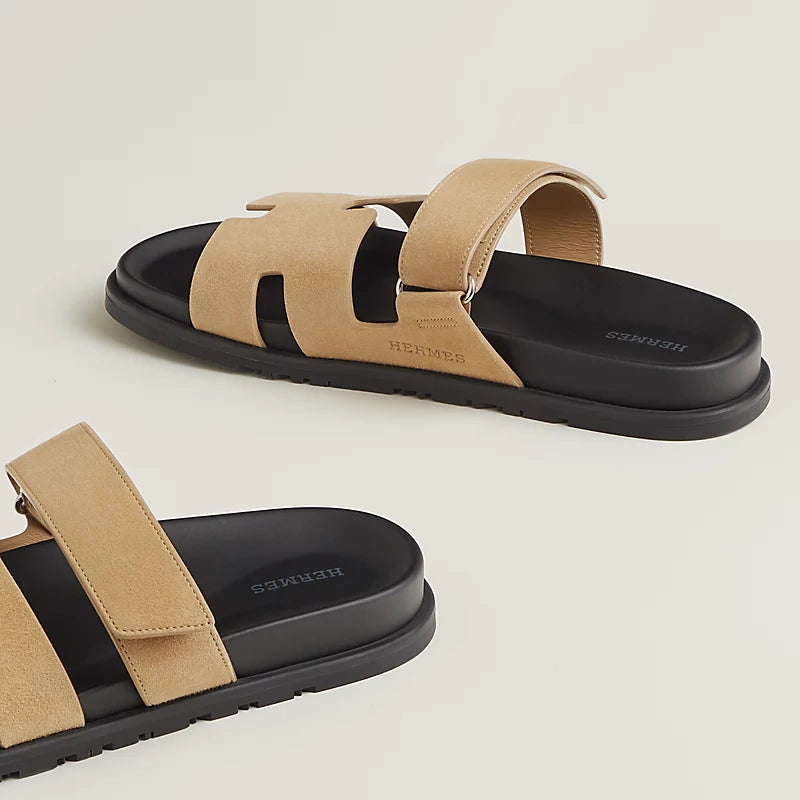 'כפכף הרמס לגבר צבע בז – Hermes Chypre Sandal