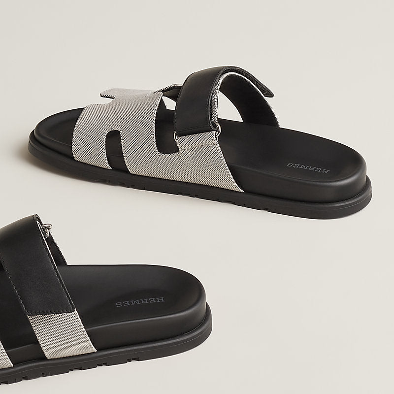 כפכף הרמס לגבר צבע שחור אפור – Hermes Chypre Sandal