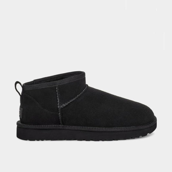 UGG Classic Ultra Mini בצבע שחור