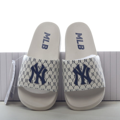 MLB Slide Chunky Dia Monogram New York Yankess White