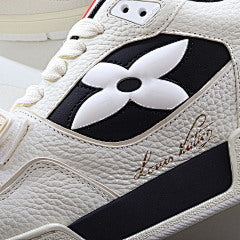 Louis Vuitton Trainer Cream Black