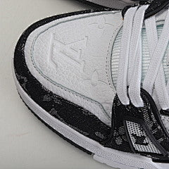 Louis Vuitton trainer black white