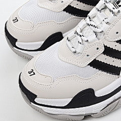 Balenciaga Triple S Black White