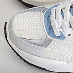 Run 55 Sneaker