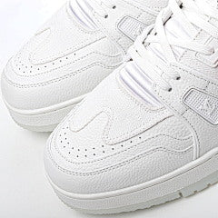 LOUIS VUITTON trainer all white