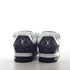 Louis Vuitton trainer black white