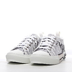 DIOR B23 Low Oblique