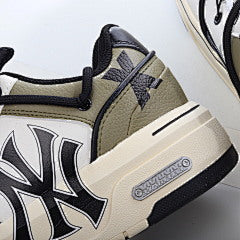 MLB Chunky liner low New York Yankees grey beige black