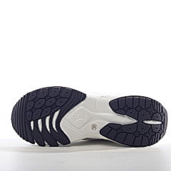 Run 55 Sneaker