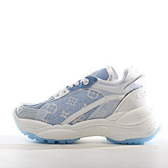 Run 55 Sneaker