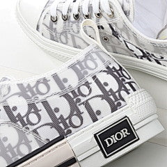 DIOR B23 Low Oblique