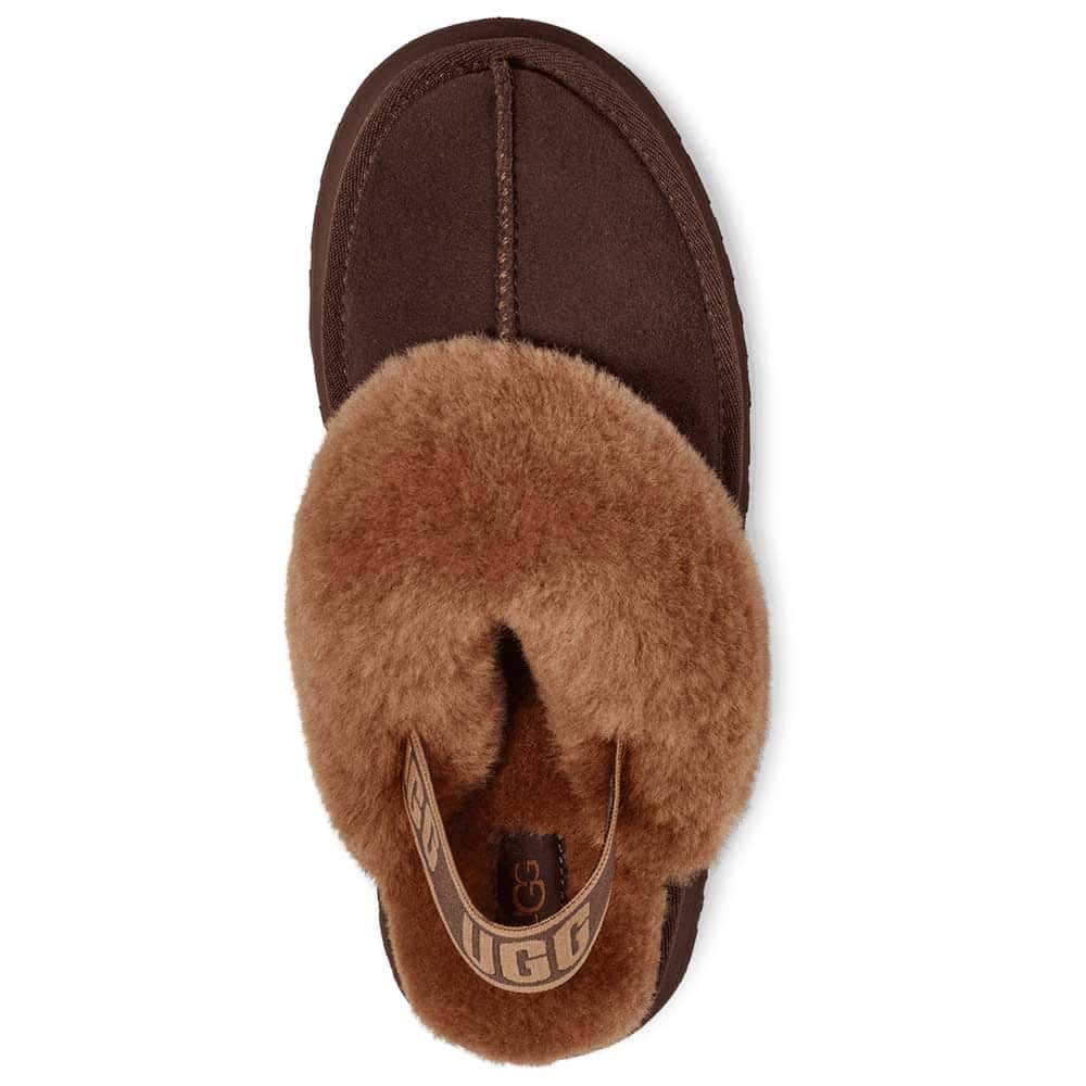 UGG Funkette בצבע חום כהה